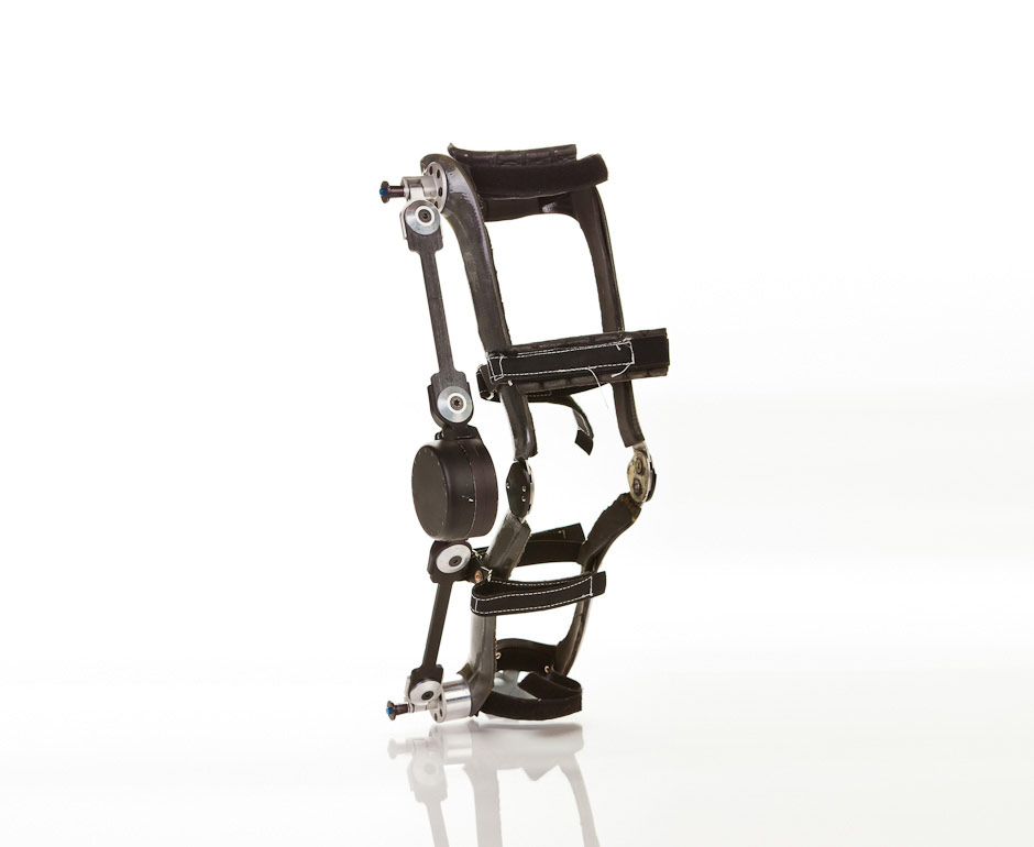 Clutch spring knee exoskeleton